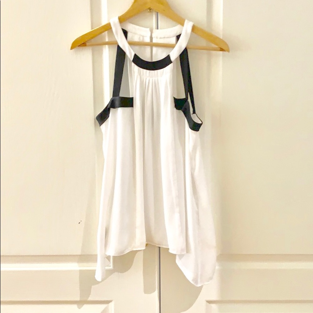 BCBG white top size small.  Almost new condition.